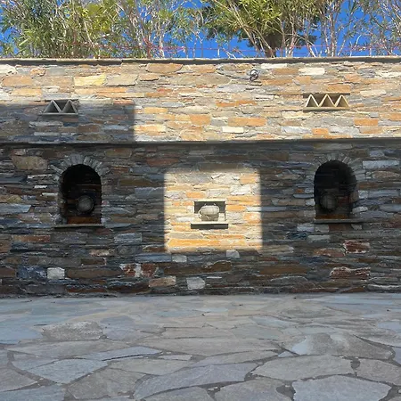 Cavo Lacia Aparthotel